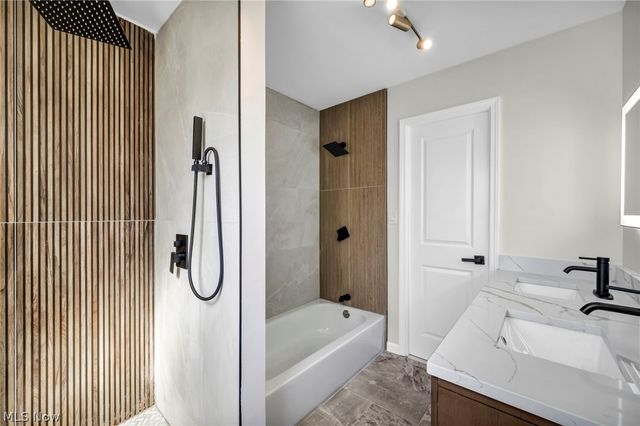 24150 S Woodland Road, Shaker Heights, OH 44122