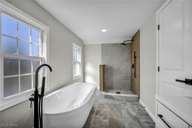 24150 S Woodland Road, Shaker Heights, OH 44122