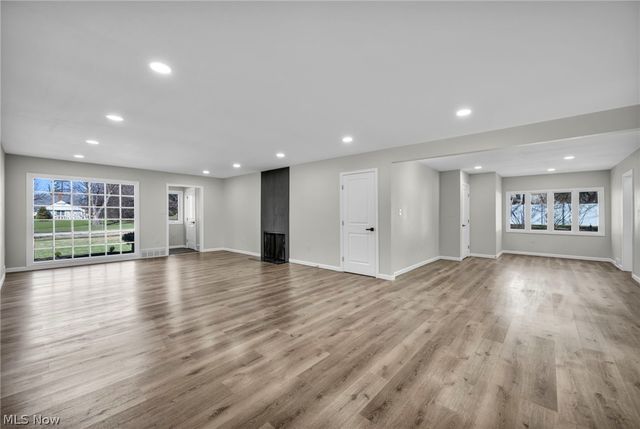 24150 S Woodland Road, Shaker Heights, OH 44122