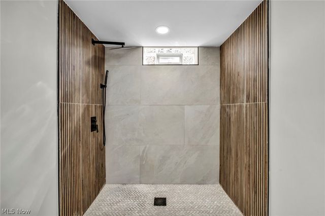 24150 S Woodland Road, Shaker Heights, OH 44122