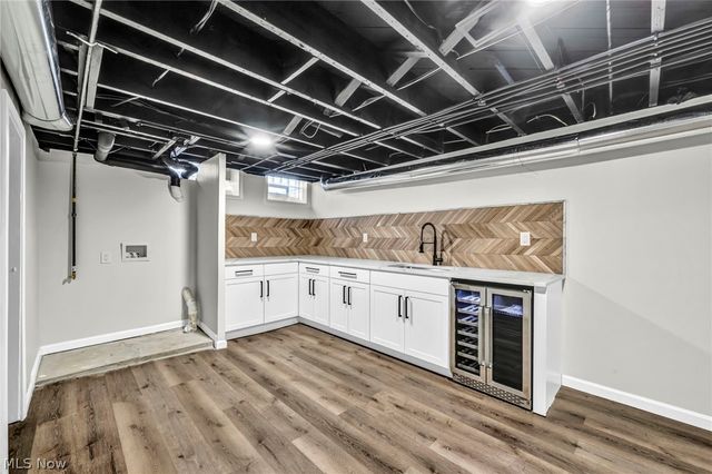 24150 S Woodland Road, Shaker Heights, OH 44122