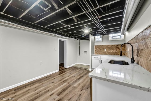 24150 S Woodland Road, Shaker Heights, OH 44122