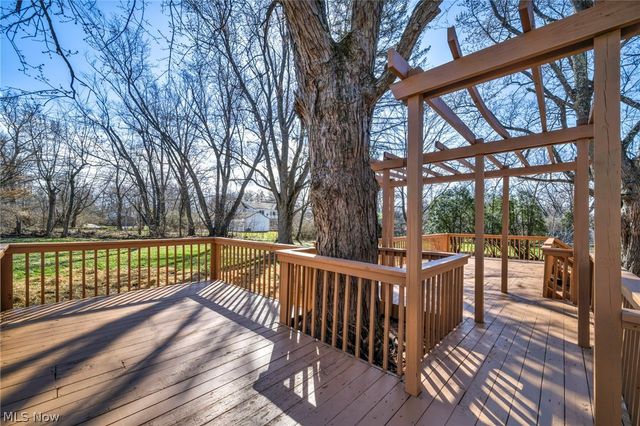 24150 S Woodland Road, Shaker Heights, OH 44122