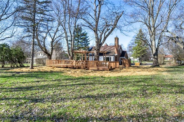 24150 S Woodland Road, Shaker Heights, OH 44122