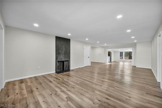 24150 S Woodland Road, Shaker Heights, OH 44122