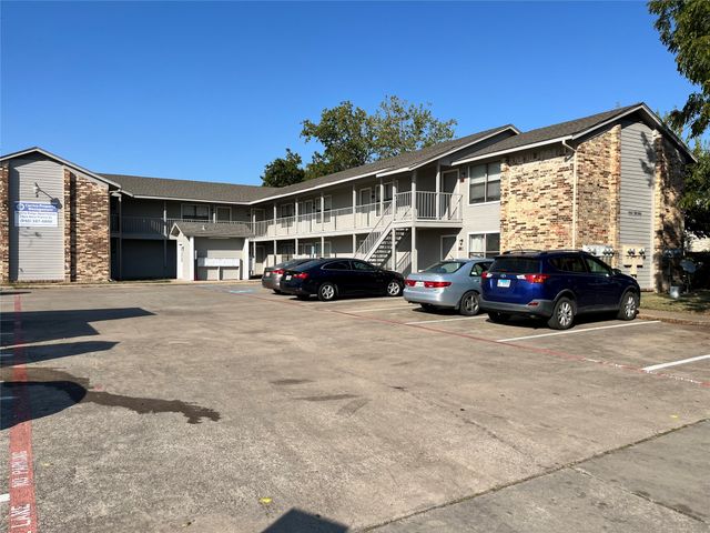 2526 W Prairie Street 108, Denton, TX 76201