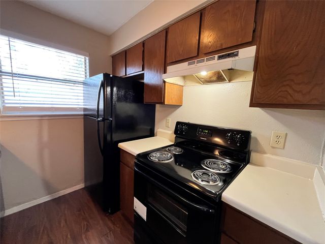2526 W Prairie Street 108, Denton, TX 76201