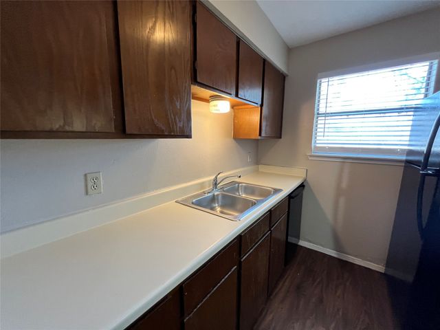 2526 W Prairie Street 108, Denton, TX 76201