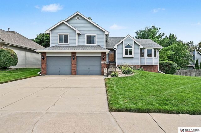 13545 Ames Avenue, Omaha, NE 68164