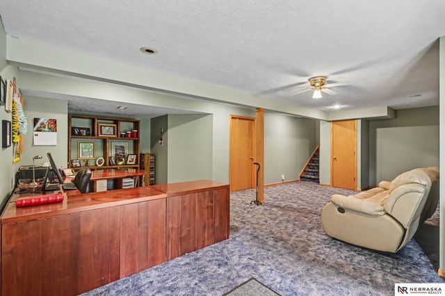 13545 Ames Avenue, Omaha, NE 68164