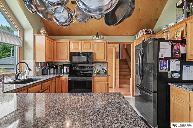13545 Ames Avenue, Omaha, NE 68164