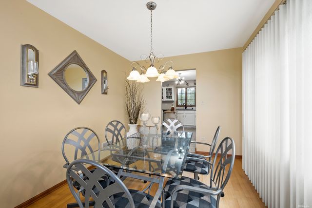 6625 W 91ST Place, Oak Lawn, IL 60453