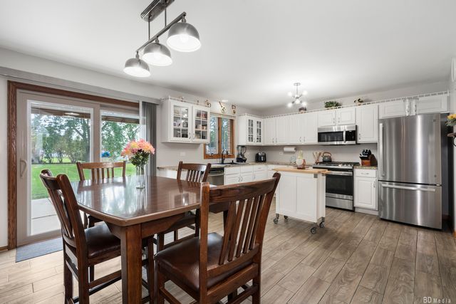 6625 W 91ST Place, Oak Lawn, IL 60453