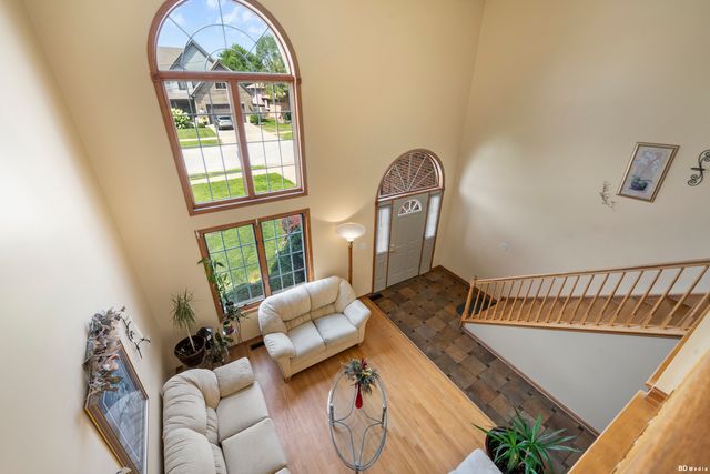 6625 W 91ST Place, Oak Lawn, IL 60453