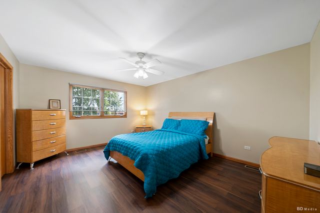 6625 W 91ST Place, Oak Lawn, IL 60453