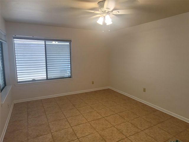 7523 Beaudelaire Circle, Galveston, TX 77551