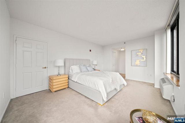 100 Old Palisade Road 1902, Fort Lee, NJ 07024