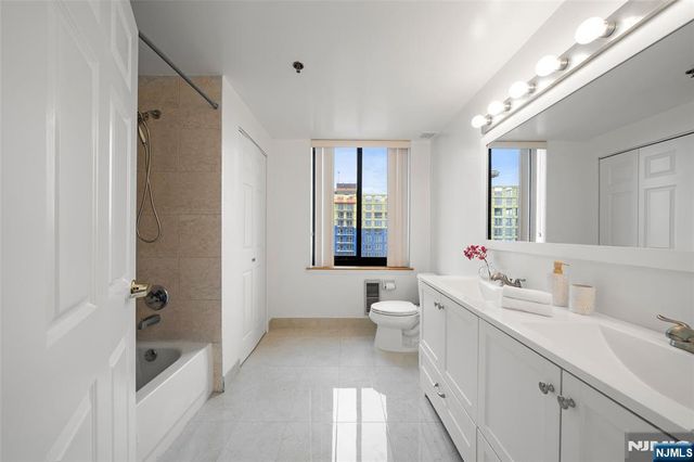 100 Old Palisade Road 1902, Fort Lee, NJ 07024