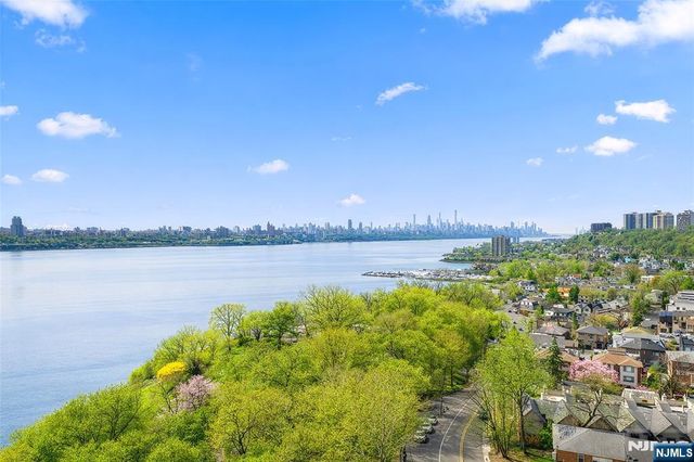 100 Old Palisade Road 1902, Fort Lee, NJ 07024