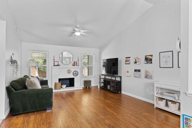 6007 Broken Arrow Ct, Citrus Heights, CA 95621