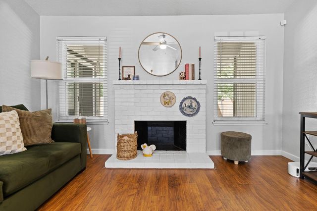 6007 Broken Arrow Ct, Citrus Heights, CA 95621