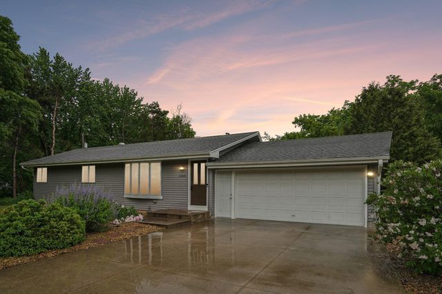 5489 270th Street, Wyoming, MN 55092