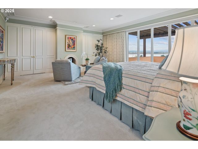 8703 Se PORTER Cir, Vancouver, WA 98664
