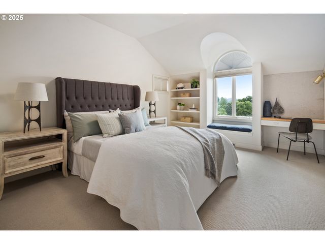 8703 Se PORTER Cir, Vancouver, WA 98664