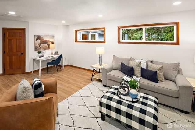 12407 Upper Preston Road SE, Issaquah, WA 98027