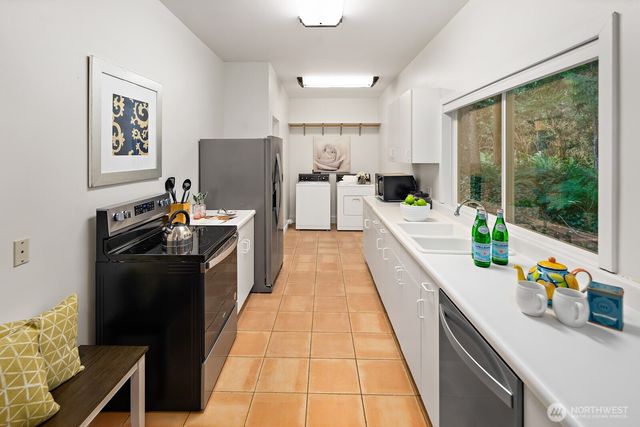 12407 Upper Preston Road SE, Issaquah, WA 98027