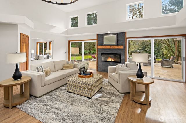 12407 Upper Preston Road SE, Issaquah, WA 98027