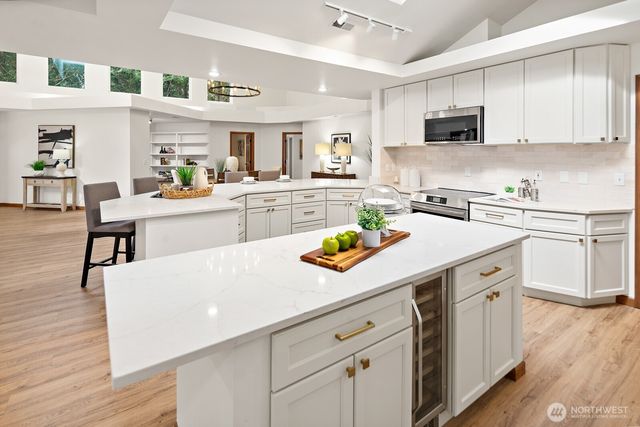 12407 Upper Preston Road SE, Issaquah, WA 98027