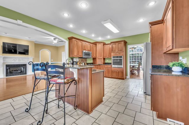 1045 McClure Rd, Clarksville, TN 37040