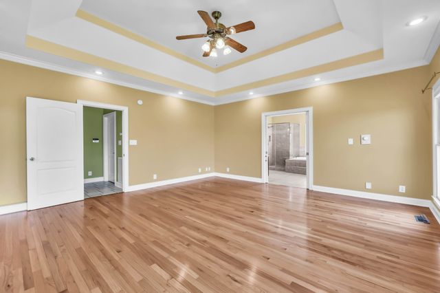 1045 McClure Rd, Clarksville, TN 37040