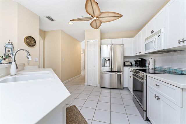 3485 SUNSET KEY CIRCLE 101, Punta Gorda, FL 33955