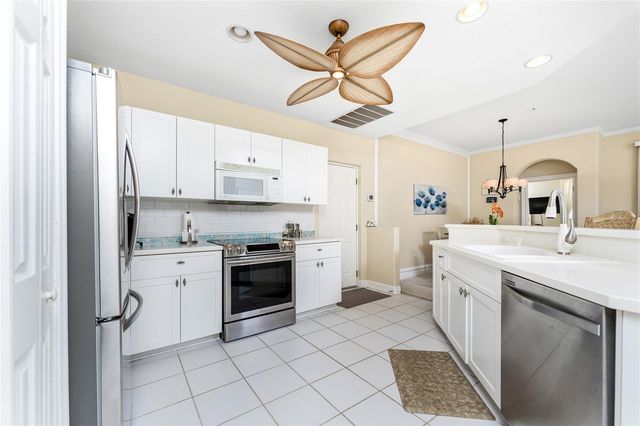 3485 SUNSET KEY CIRCLE 101, Punta Gorda, FL 33955