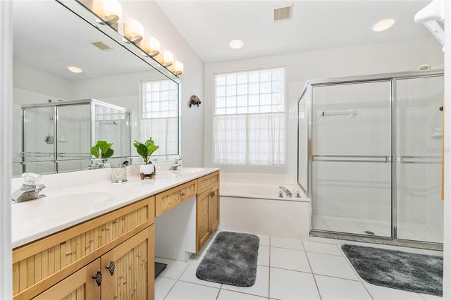 3485 SUNSET KEY CIRCLE 101, Punta Gorda, FL 33955