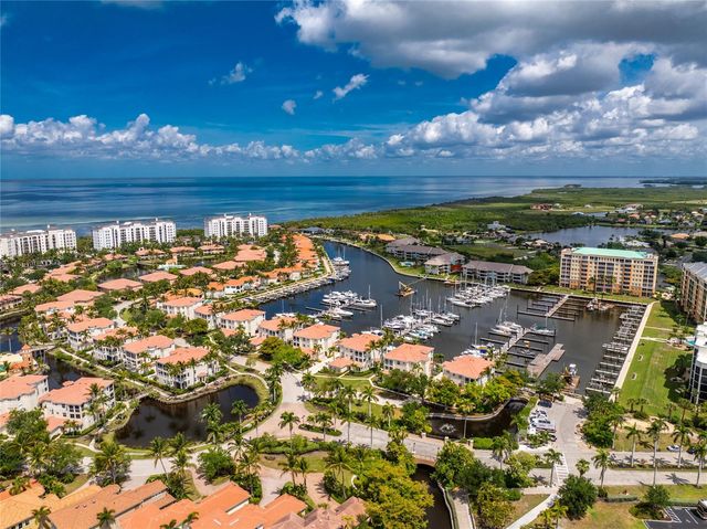 3485 SUNSET KEY CIRCLE 101, Punta Gorda, FL 33955