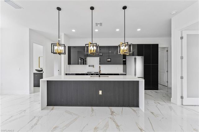 548 Long Island ST E, Lehigh Acres, FL 33974
