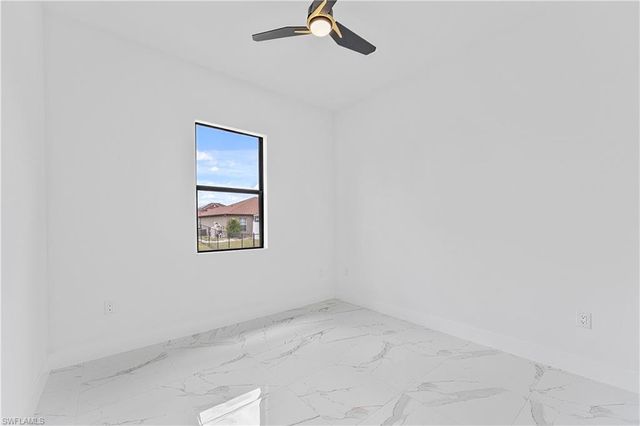 548 Long Island ST E, Lehigh Acres, FL 33974