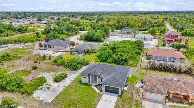 548 Long Island ST E, Lehigh Acres, FL 33974