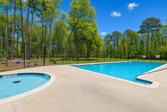 111 Bonneau Court, Summerville, SC 29485