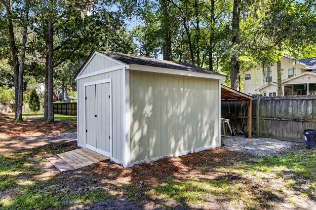 111 Bonneau Court, Summerville, SC 29485