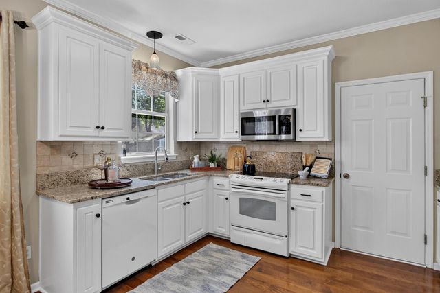 111 Bonneau Court, Summerville, SC 29485