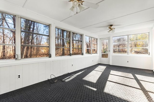 12 Hickory Ln 12, Burlington, MA 01803