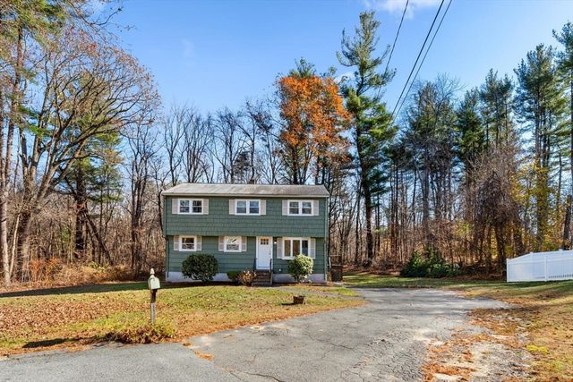 12 Hickory Ln 12, Burlington, MA 01803