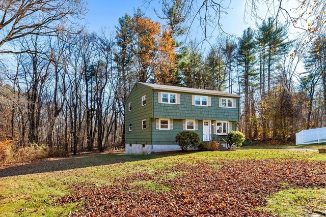 12 Hickory Ln 12, Burlington, MA 01803