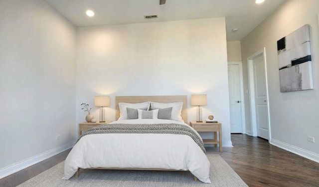 4002 S WESTERN Avenue 4, Chicago, IL 60609