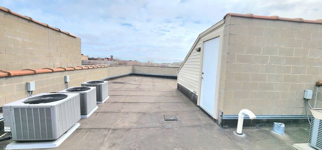 4002 S WESTERN Avenue 4, Chicago, IL 60609