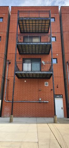 4002 S WESTERN Avenue 4, Chicago, IL 60609